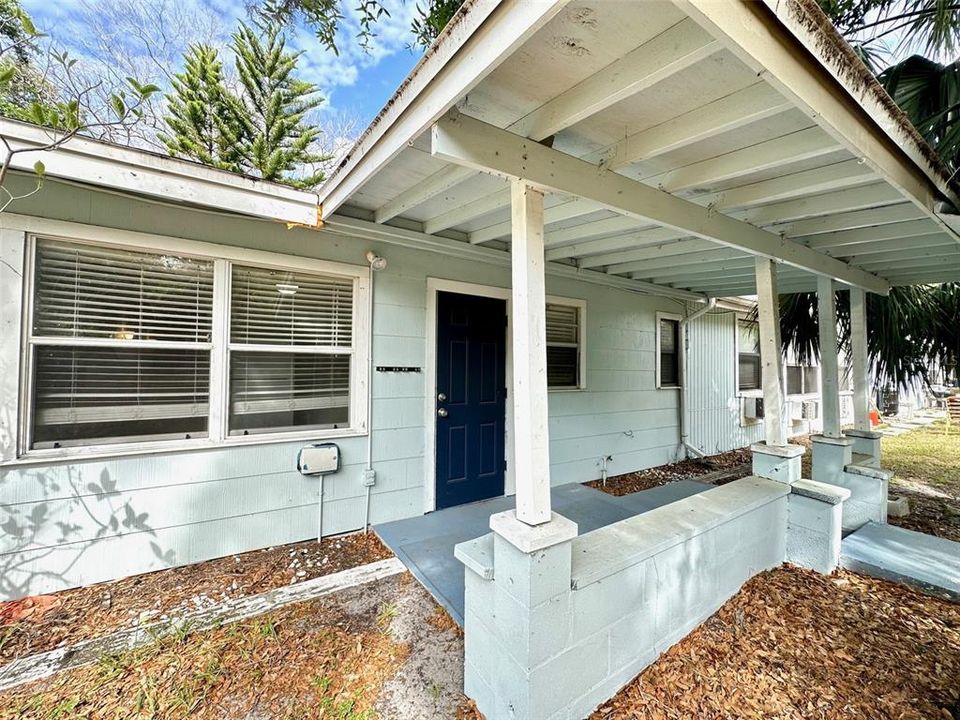 For Rent: $1,377 (1 beds, 1 baths, 700 Square Feet)