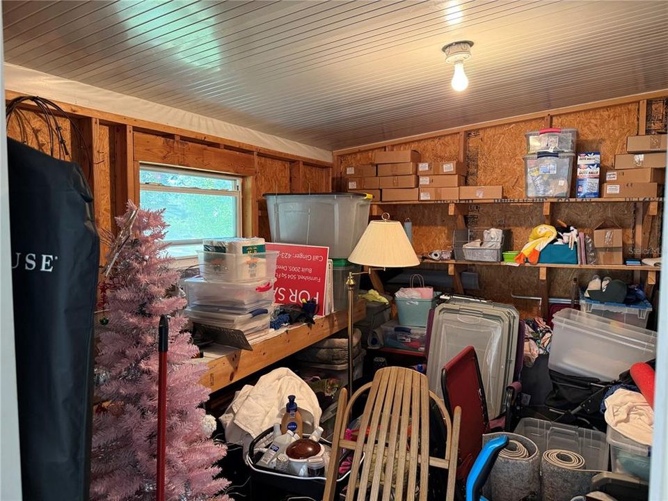 For Sale: $135,000 (1 beds, 1 baths, 504 Square Feet)