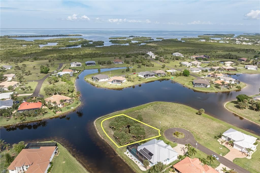 待售: $146,400 (0.31 acres)