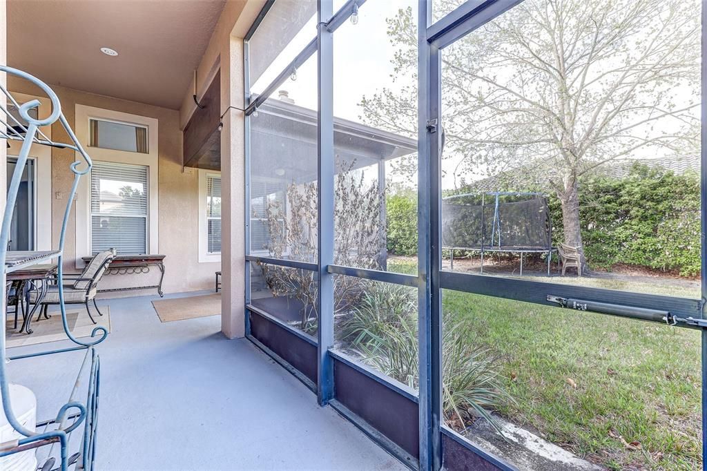 Active With Contract: $585,000 (4 beds, 3 baths, 2553 Square Feet)