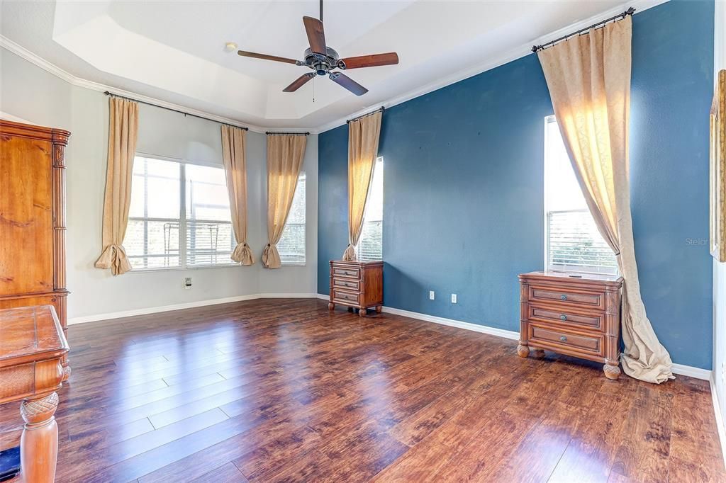 Active With Contract: $585,000 (4 beds, 3 baths, 2553 Square Feet)