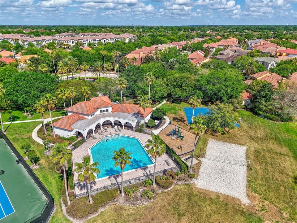 Active With Contract: $585,000 (4 beds, 3 baths, 2553 Square Feet)