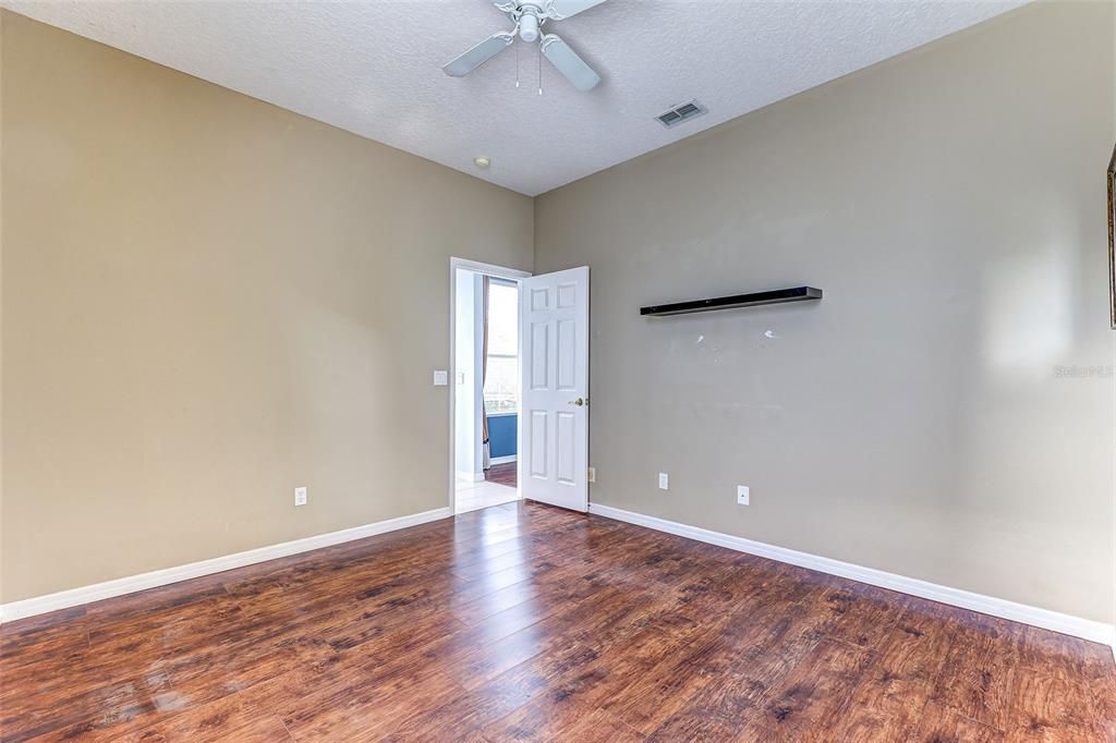 Active With Contract: $585,000 (4 beds, 3 baths, 2553 Square Feet)