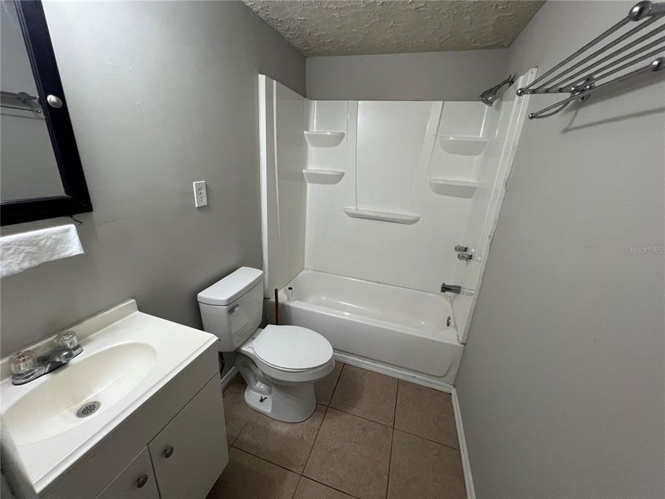 En Venta: $219,000 (4 camas, 2 baños, 1530 Pies cuadrados)