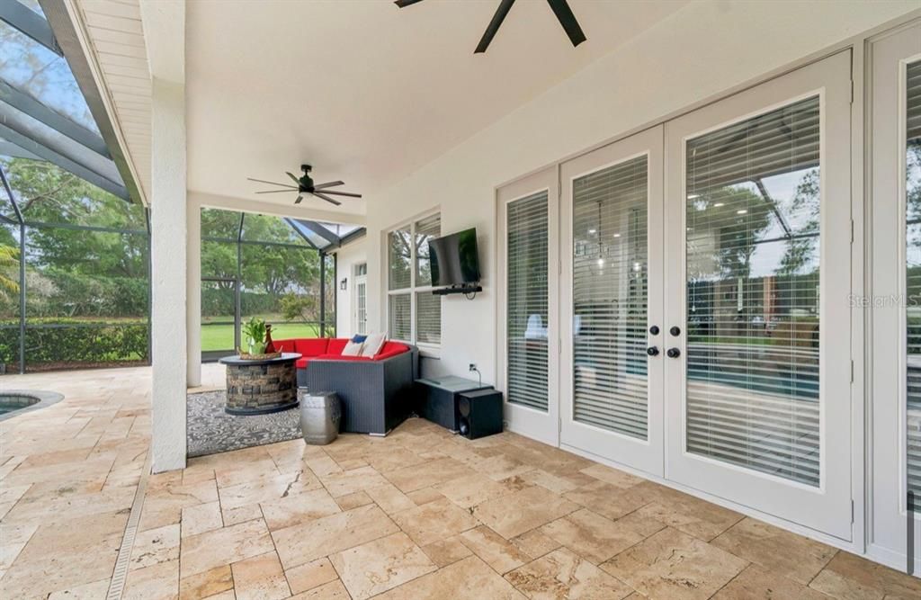 Activo con contrato: $899,900 (4 camas, 3 baños, 2975 Pies cuadrados)