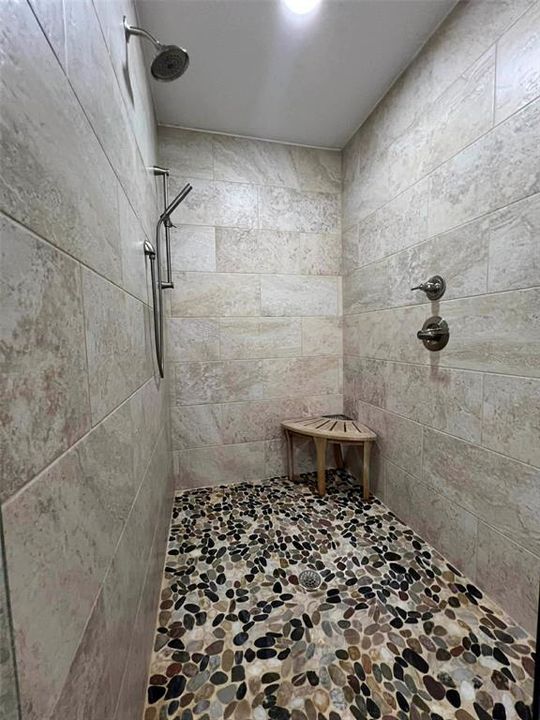 В аренду: $4,000 (4 спален, 2 ванн, 2100 Квадратных фут)