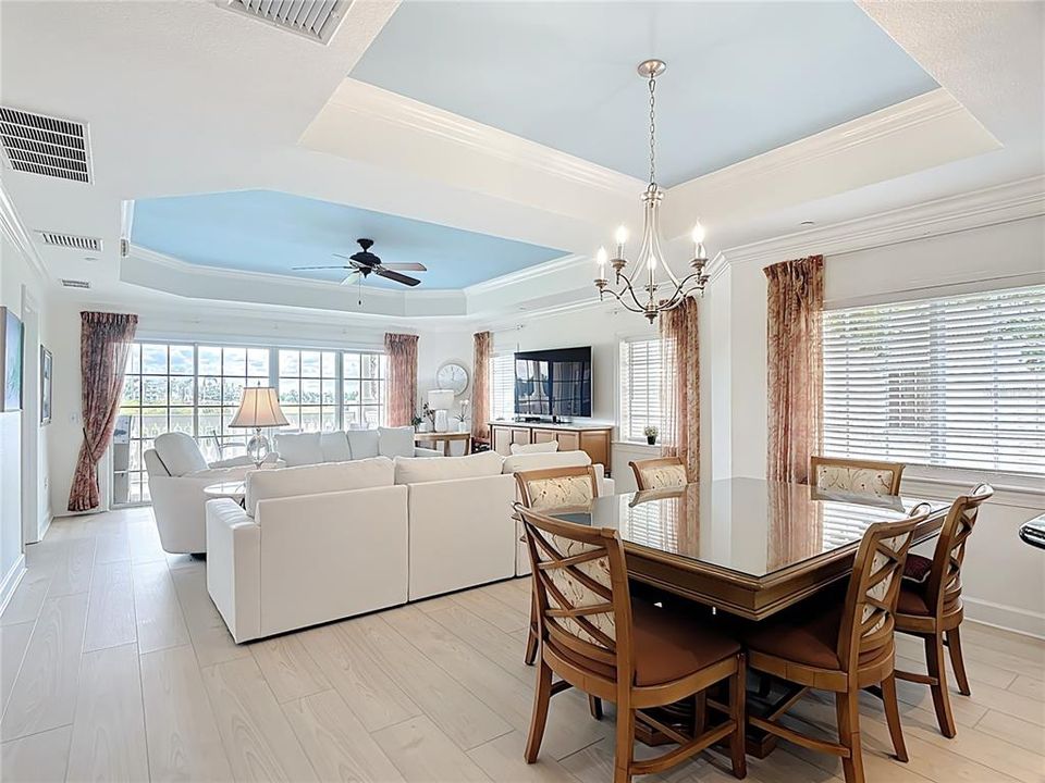 For Sale: $450,000 (3 beds, 3 baths, 1686 Square Feet)