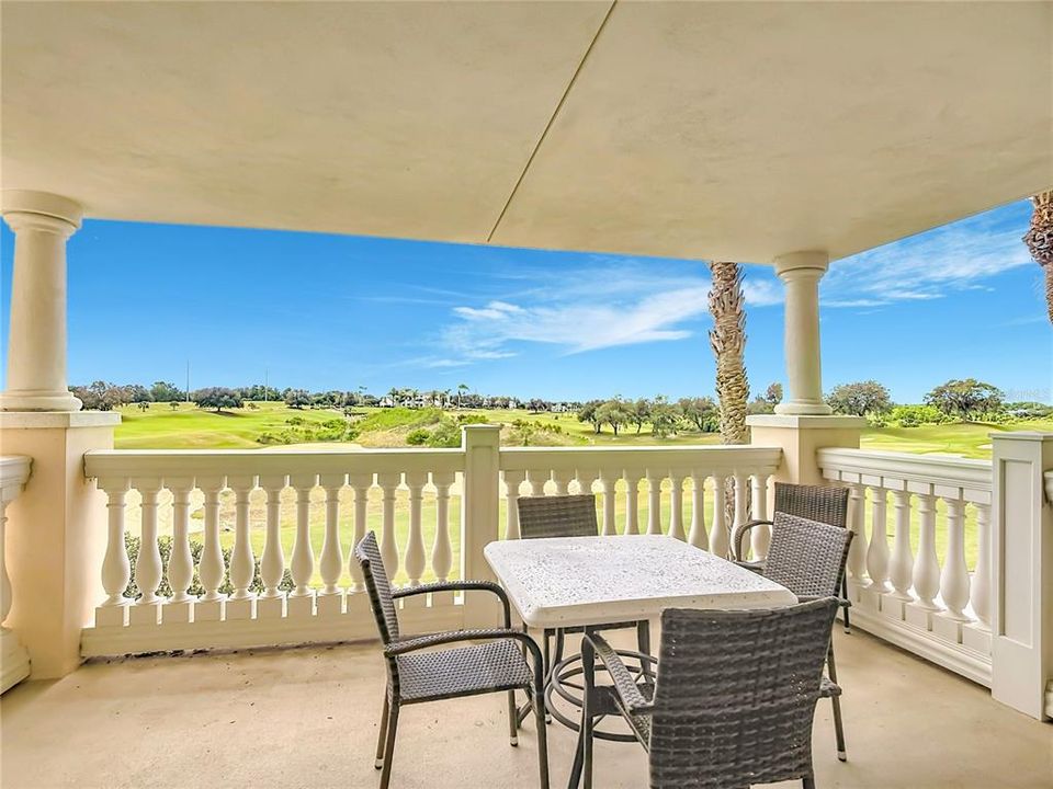 For Sale: $450,000 (3 beds, 3 baths, 1686 Square Feet)