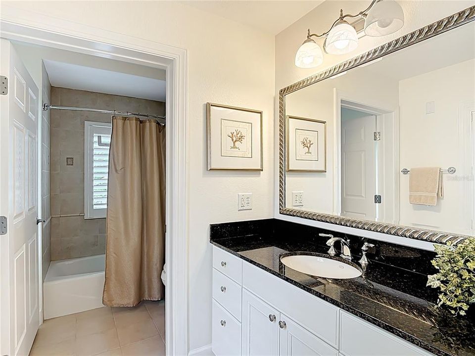 For Sale: $450,000 (3 beds, 3 baths, 1686 Square Feet)
