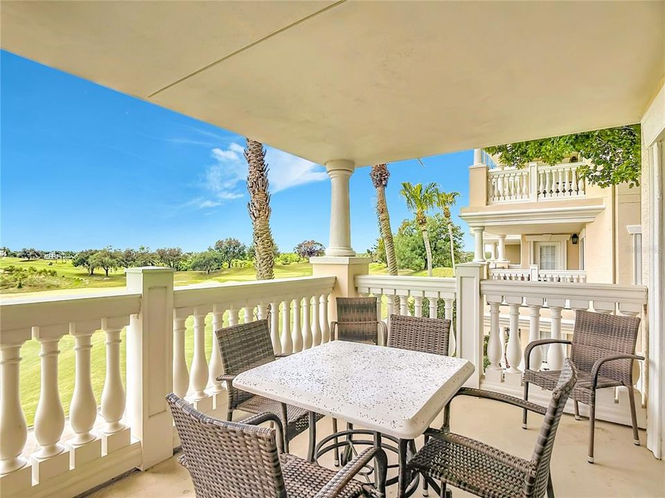For Sale: $450,000 (3 beds, 3 baths, 1686 Square Feet)