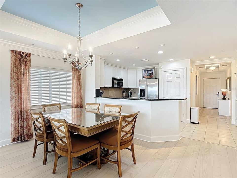 For Sale: $450,000 (3 beds, 3 baths, 1686 Square Feet)