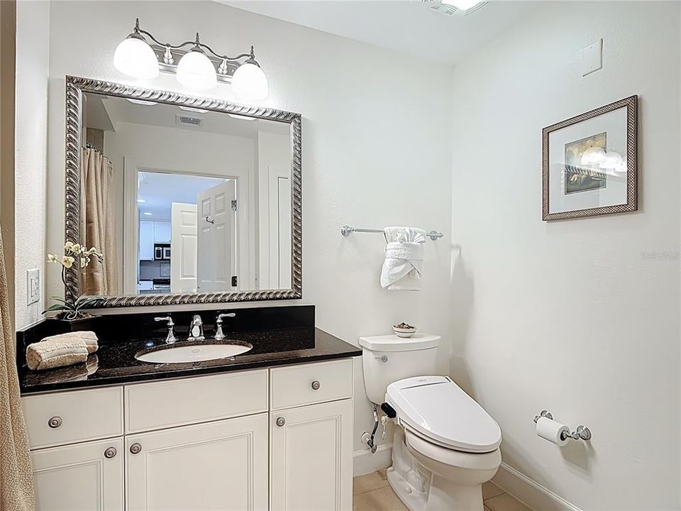 For Sale: $450,000 (3 beds, 3 baths, 1686 Square Feet)