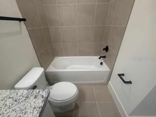Activo con contrato: $2,800 (3 camas, 2 baños, 1846 Pies cuadrados)