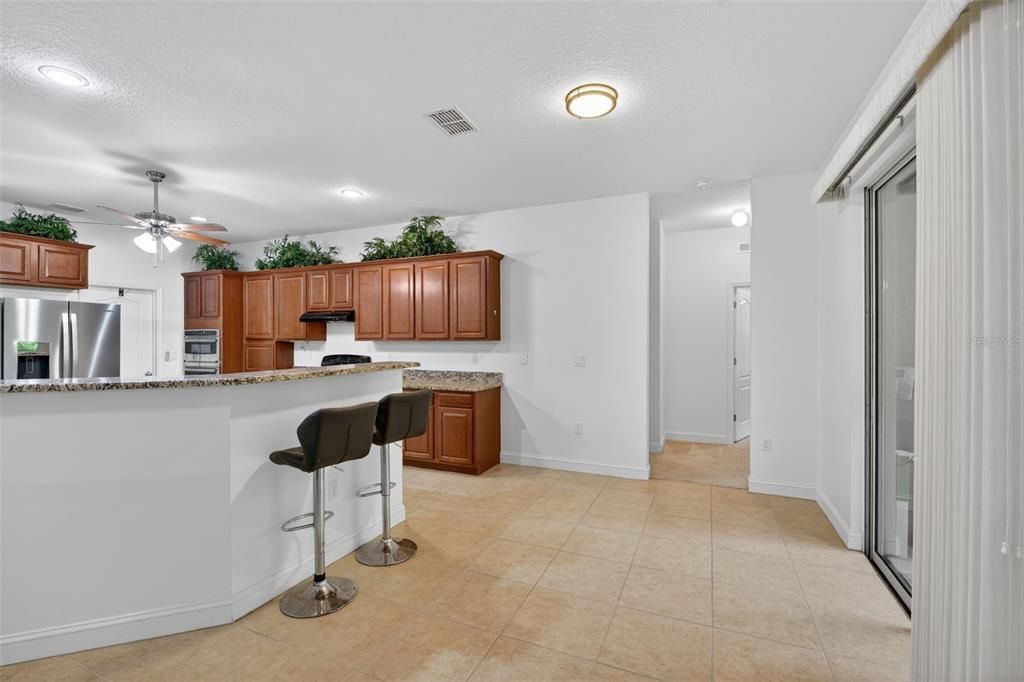 En Venta: $470,000 (4 camas, 3 baños, 2746 Pies cuadrados)