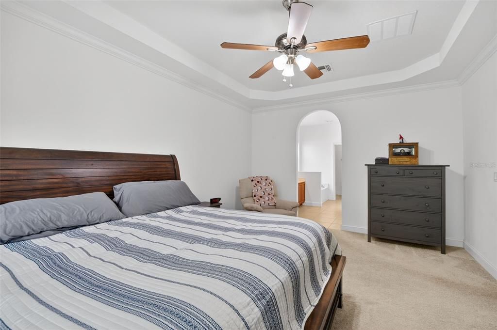 En Venta: $470,000 (4 camas, 3 baños, 2746 Pies cuadrados)