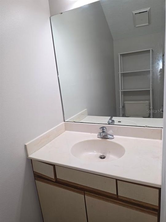 For Rent: $1,500 (2 beds, 1 baths, 1088 Square Feet)