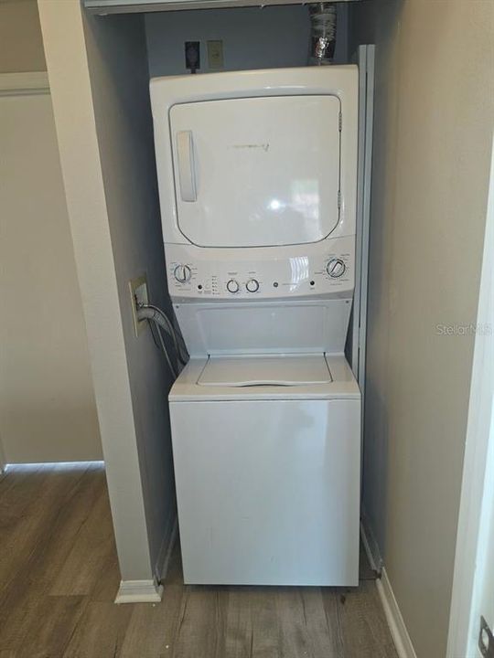 For Rent: $1,500 (2 beds, 1 baths, 1088 Square Feet)