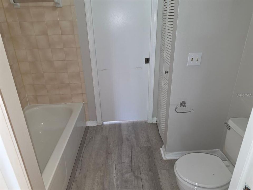 For Rent: $1,500 (2 beds, 1 baths, 1088 Square Feet)