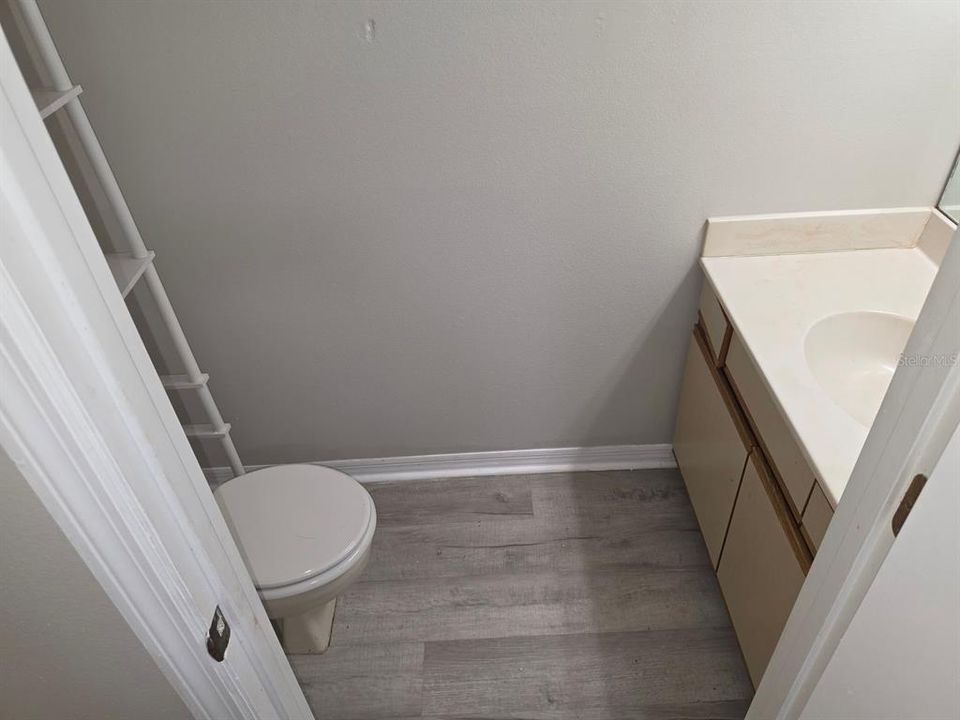 For Rent: $1,500 (2 beds, 1 baths, 1088 Square Feet)