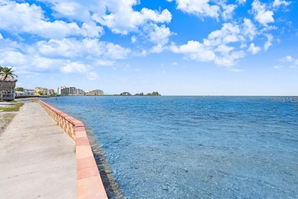 Active With Contract: $75,000 (2 beds, 1 baths, 784 Square Feet)