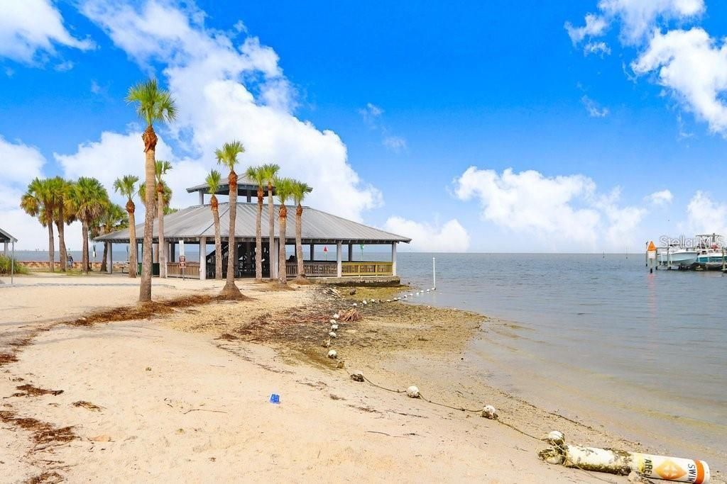 Active With Contract: $75,000 (2 beds, 1 baths, 784 Square Feet)
