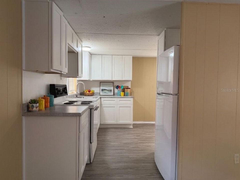 Active With Contract: $75,000 (2 beds, 1 baths, 784 Square Feet)