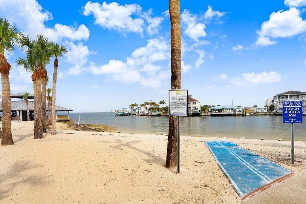 Active With Contract: $75,000 (2 beds, 1 baths, 784 Square Feet)