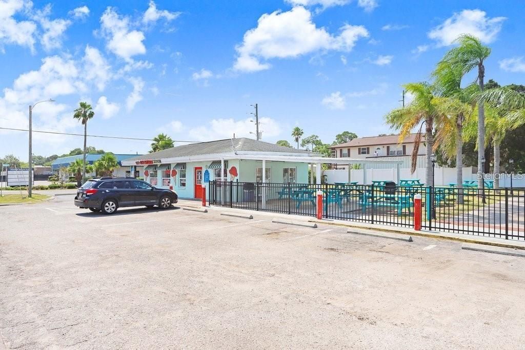 Active With Contract: $75,000 (2 beds, 1 baths, 784 Square Feet)