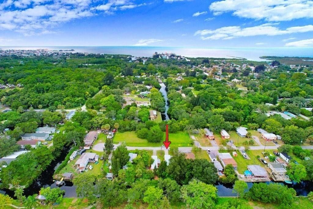 Active With Contract: $75,000 (2 beds, 1 baths, 784 Square Feet)