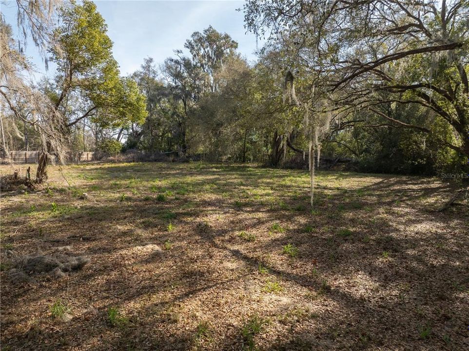 En Venta: $700,000 (1.43 acres)