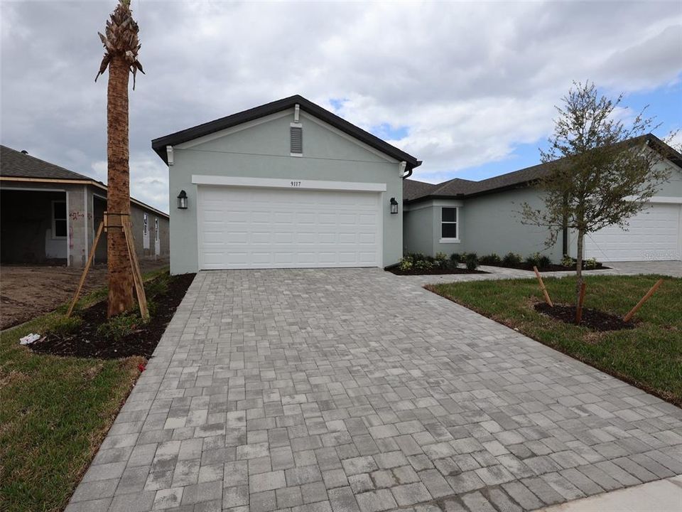 For Rent: $2,200 (2 beds, 2 baths, 1489 Square Feet)