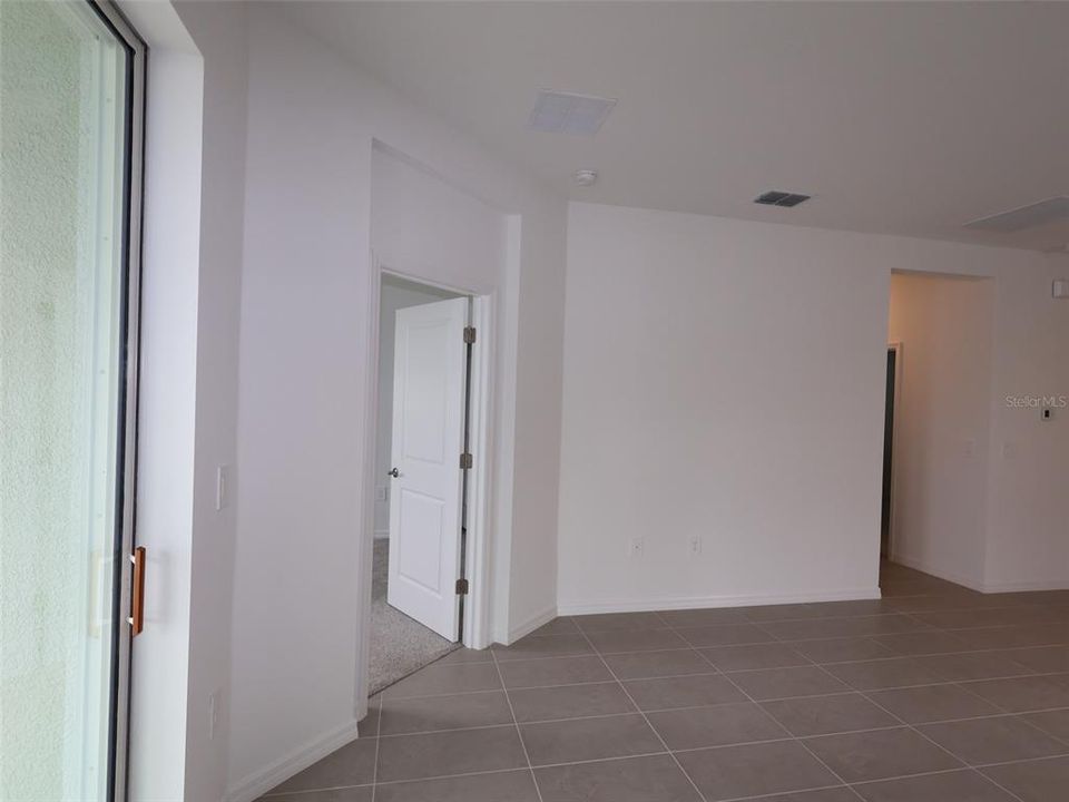 For Rent: $2,200 (2 beds, 2 baths, 1489 Square Feet)