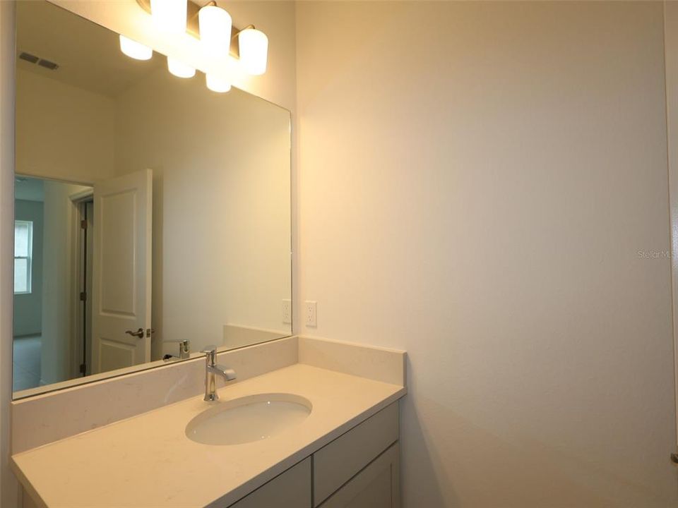 For Rent: $2,200 (2 beds, 2 baths, 1489 Square Feet)
