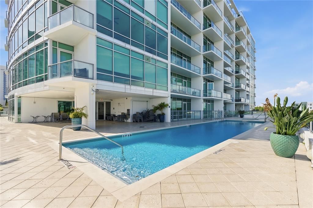 На продажу: $184,900 (1 спален, 1 ванн, 644 Квадратных фут)