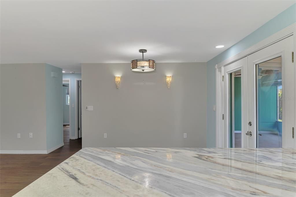 Active With Contract: $260,000 (2 beds, 2 baths, 1143 Square Feet)