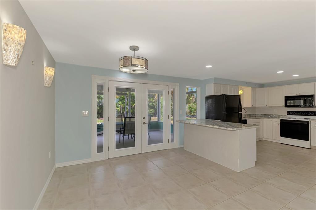 Active With Contract: $260,000 (2 beds, 2 baths, 1143 Square Feet)