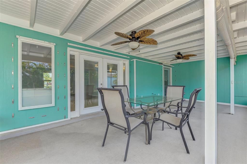 Active With Contract: $260,000 (2 beds, 2 baths, 1143 Square Feet)