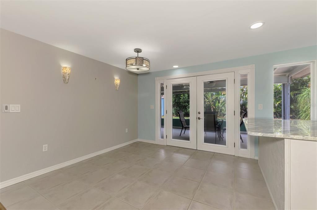 Active With Contract: $260,000 (2 beds, 2 baths, 1143 Square Feet)