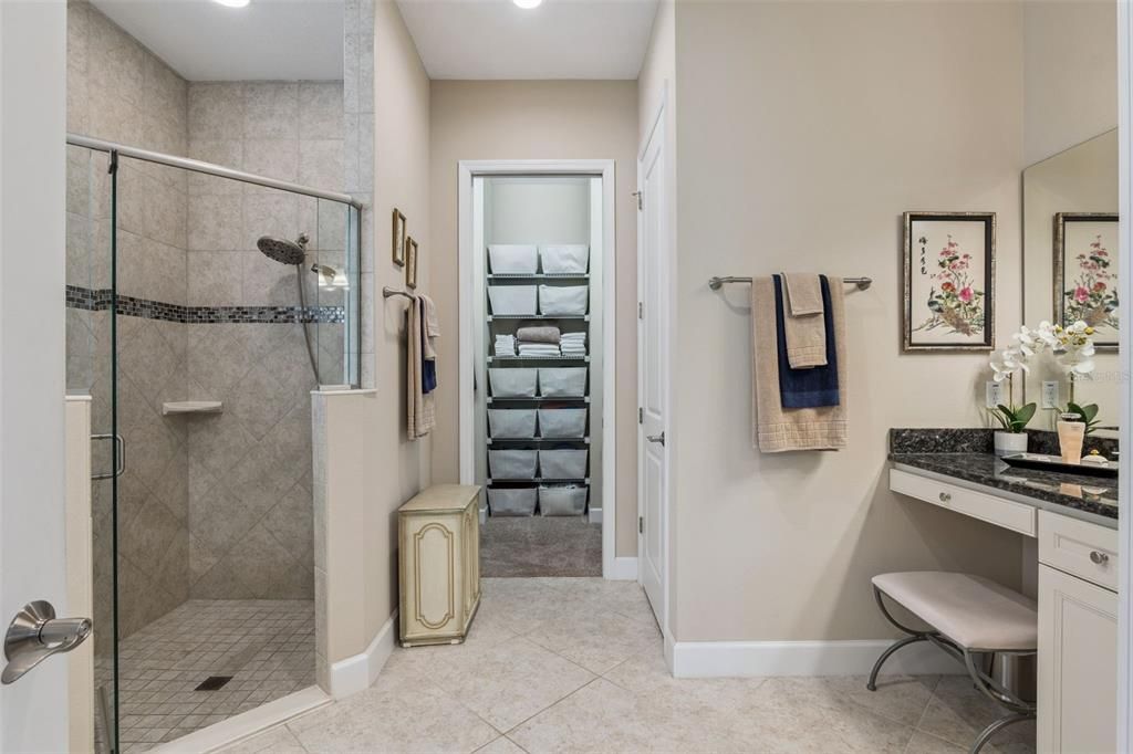 Active With Contract: $475,000 (2 beds, 2 baths, 1928 Square Feet)