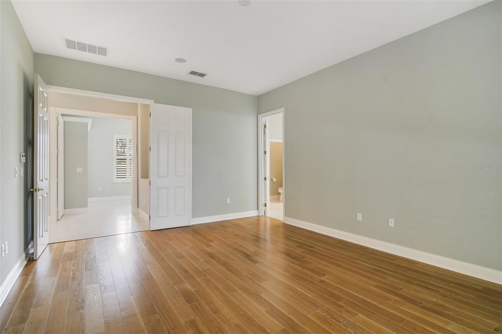 En Venta: $575,000 (3 camas, 2 baños, 2135 Pies cuadrados)
