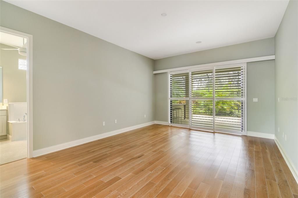 En Venta: $575,000 (3 camas, 2 baños, 2135 Pies cuadrados)