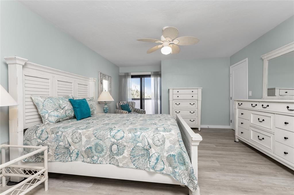 出租: $2,850 (2 贝兹, 2 浴室, 1060 平方英尺)