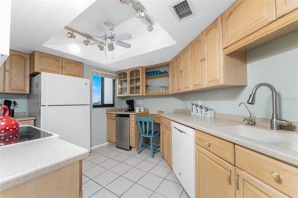 出租: $2,850 (2 贝兹, 2 浴室, 1060 平方英尺)