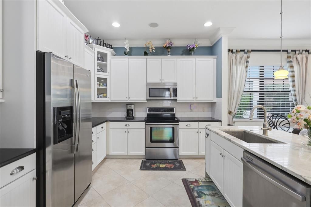 Activo con contrato: $525,000 (3 camas, 2 baños, 1866 Pies cuadrados)