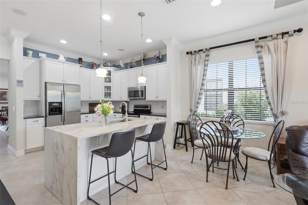 Activo con contrato: $525,000 (3 camas, 2 baños, 1866 Pies cuadrados)
