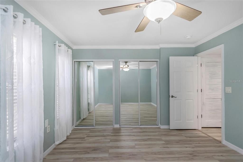 For Rent: $1,850 (1 beds, 1 baths, 818 Square Feet)