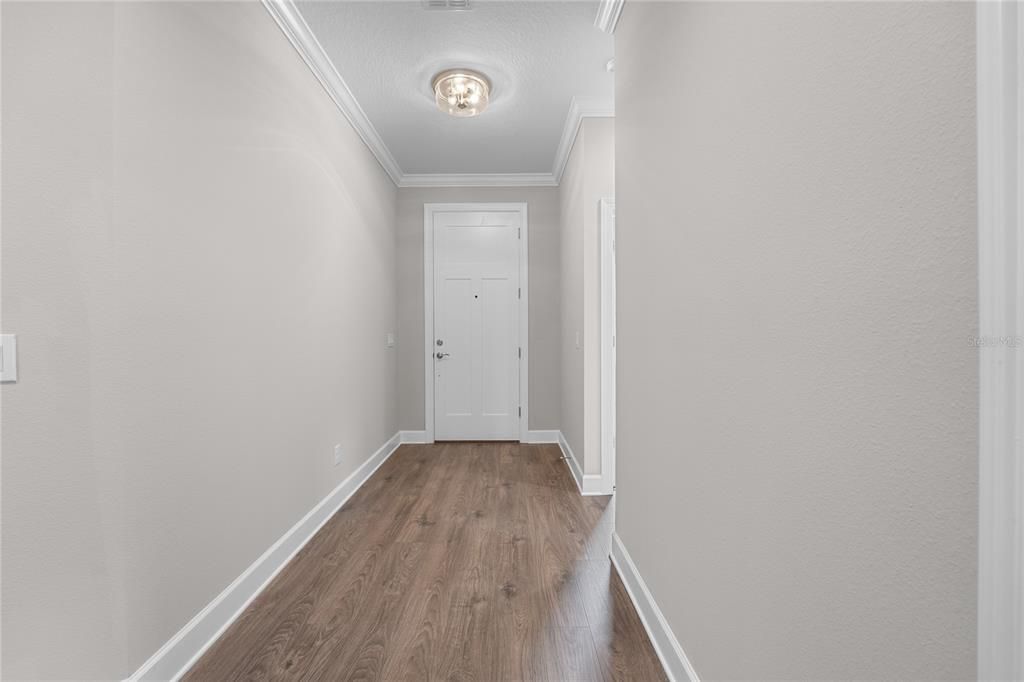 En Venta: $489,000 (3 camas, 2 baños, 2200 Pies cuadrados)