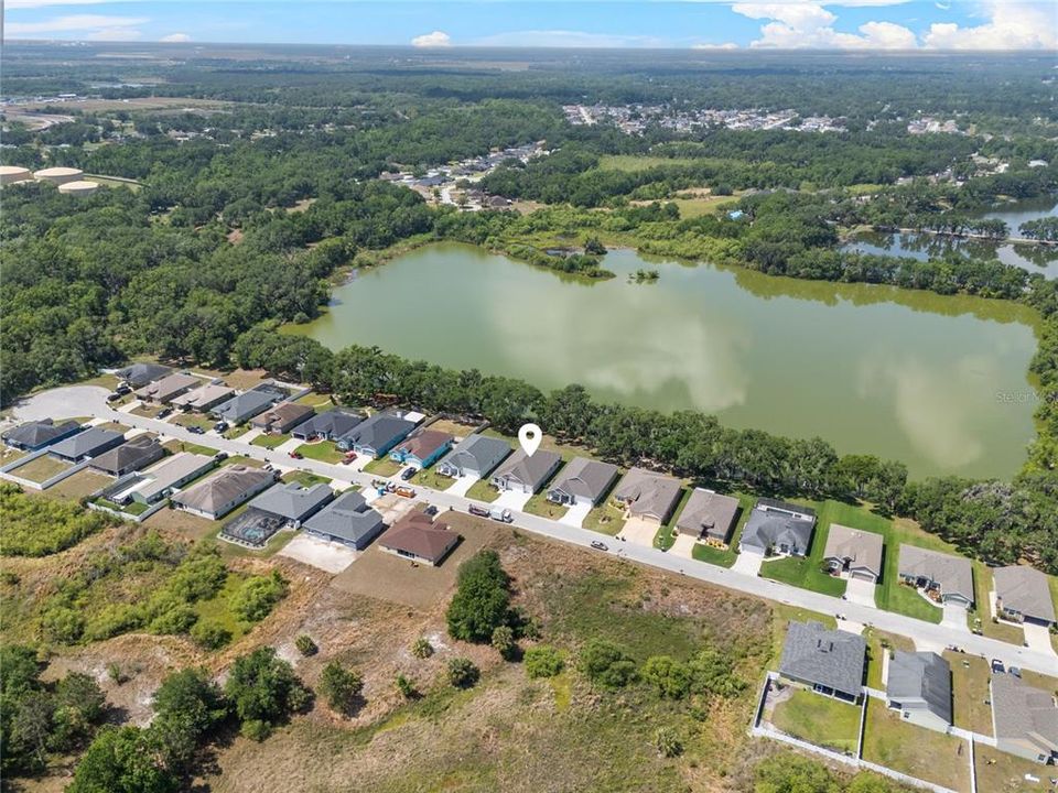 En Venta: $489,000 (3 camas, 2 baños, 2200 Pies cuadrados)