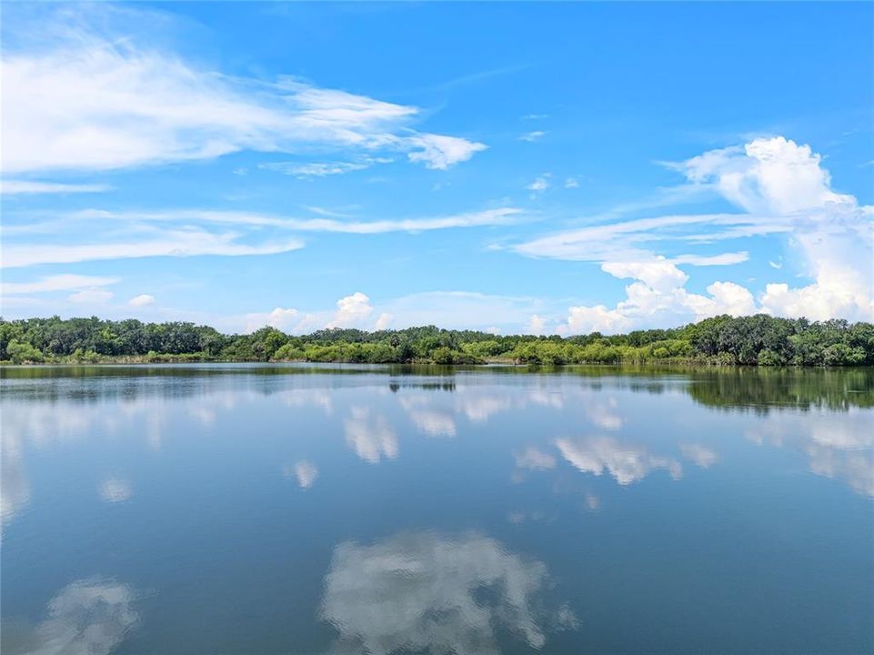 En Venta: $489,000 (3 camas, 2 baños, 2200 Pies cuadrados)