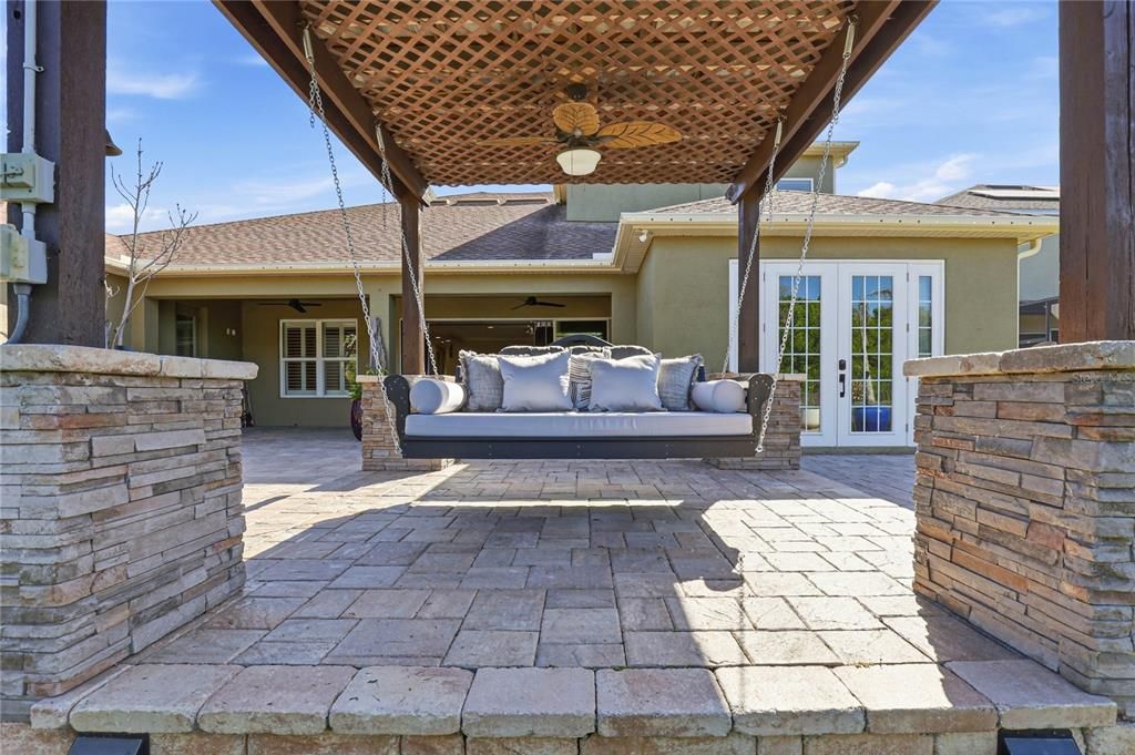 For Sale: $885,000 (4 beds, 3 baths, 3707 Square Feet)